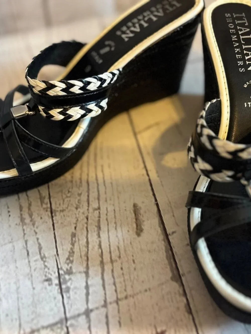 Italian Shoemakers Made In Italy Wedge Heel  Black & White Slide Sandals Shoes S